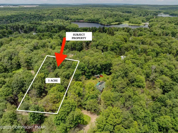 1 Evergreen Dr, Gouldsboro, PA 18424