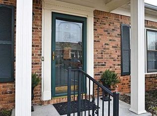 8142 Oldfield Rd SW, Huntsville, AL 35802