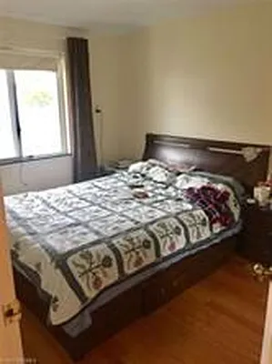 Sold by Momentum Real Estate LLC | media 8