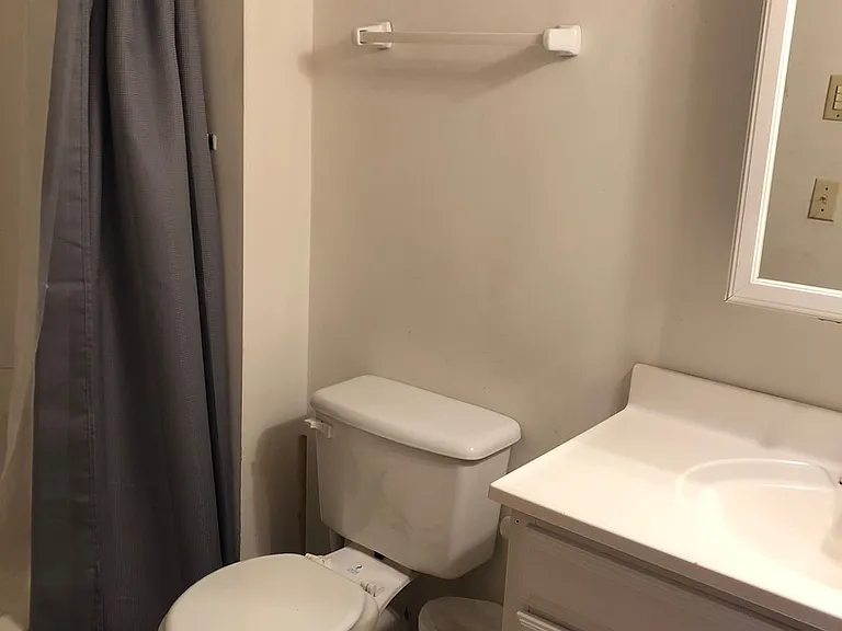 341 Yale Rd — Photo 10
