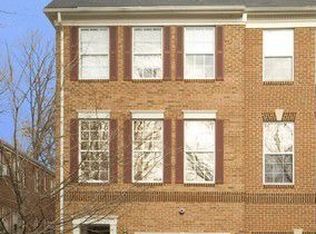 3617 12th St S, Arlington, VA 22204