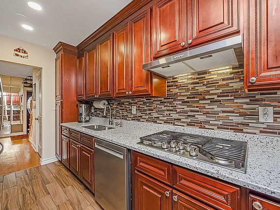 3rd image of 17316 Jewel Ave