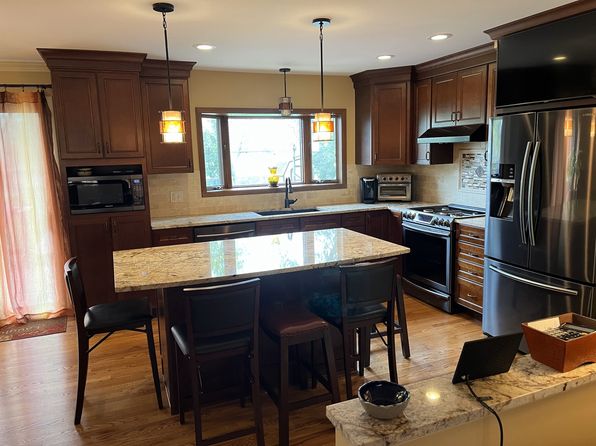 2N305 Mildred Ave, Glen Ellyn, IL 60137