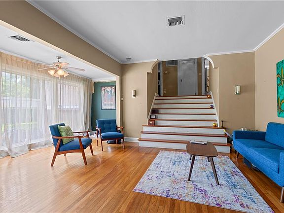 3rd image of 4432 Franklin Ave