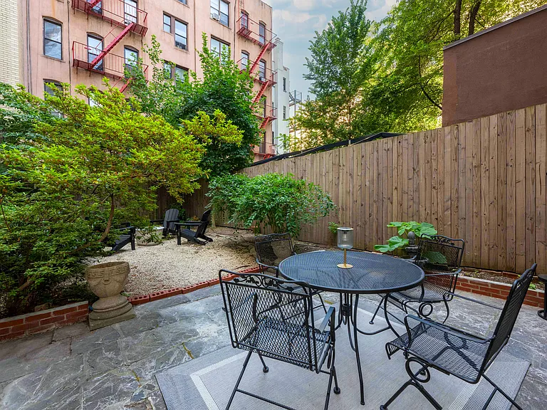 350 E 84th St #GARDEN — Photo 3