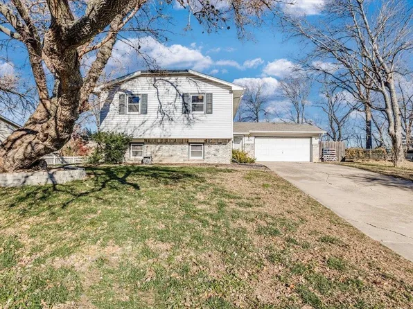 4504 E Norwood Ln, Wichita, KS 67220