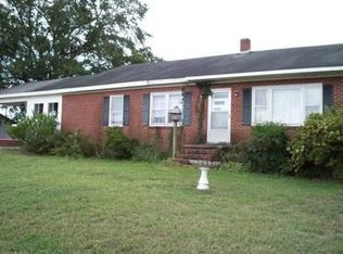 646 Thomas Rd, Sanford, NC 27330