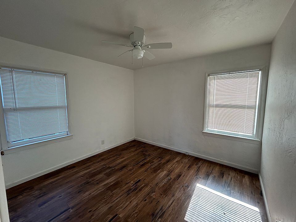 1st image of 1078 Thornton Way