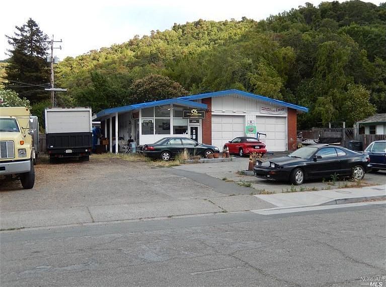 2nd image of 296 N San Pedro Rd