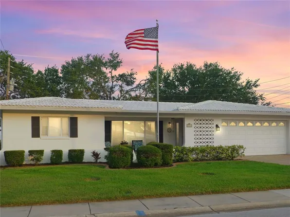 4076 Mainlands Blvd N, Pinellas Park, FL 33782