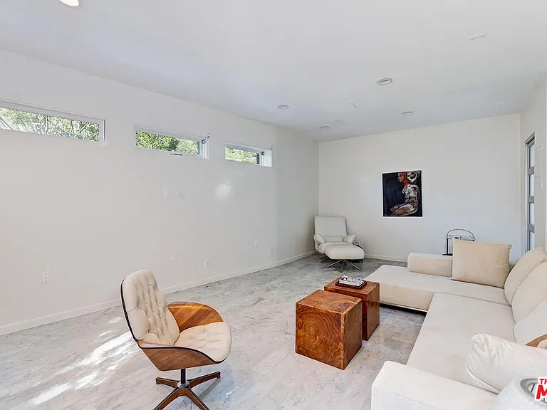 1730 Mount Olympus Dr — Photo 14