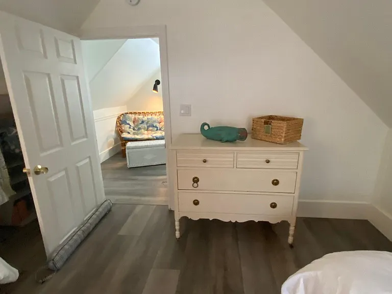 Upstairs bedroom #2