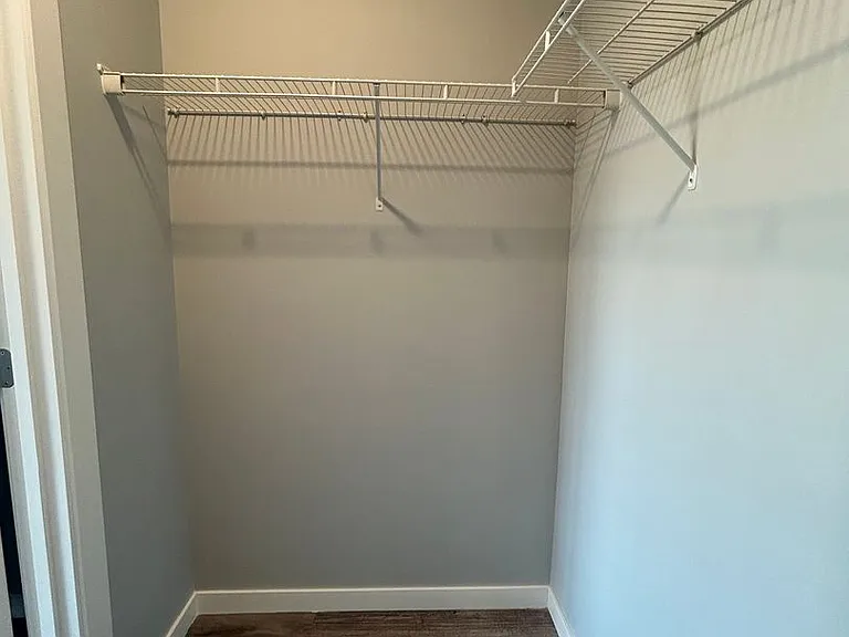 2724 Silver St — Photo 57