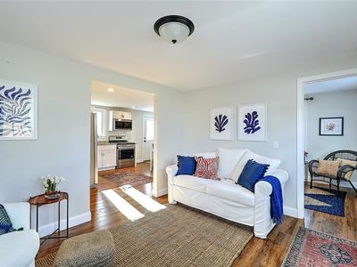 216 Maple Ave, Barrington, RI, 02806
