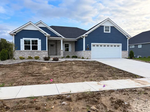 611 Bergamot Ct, Crown Point, IN 46307