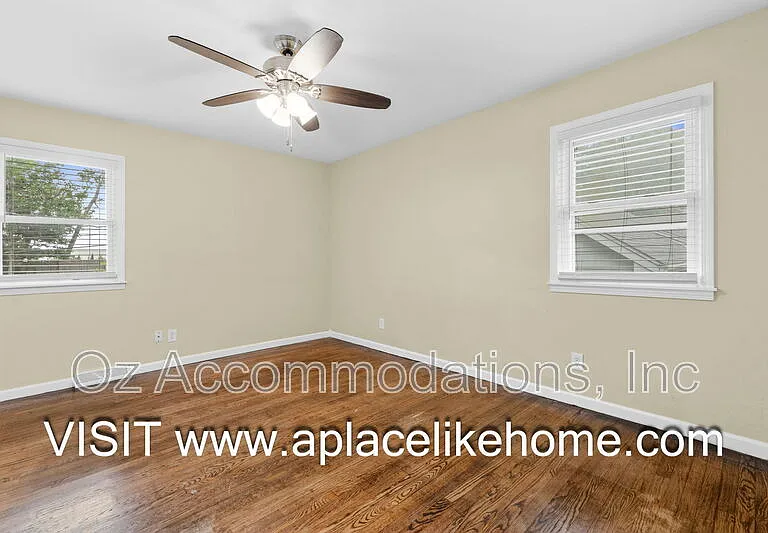 9514 Glenwood St — Photo 14