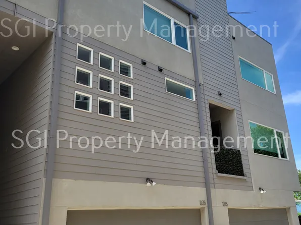 1225 Hyde Ct, Dallas, TX 75215