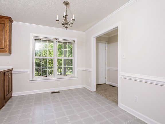 4th image of 1732 Bobwhite Ln