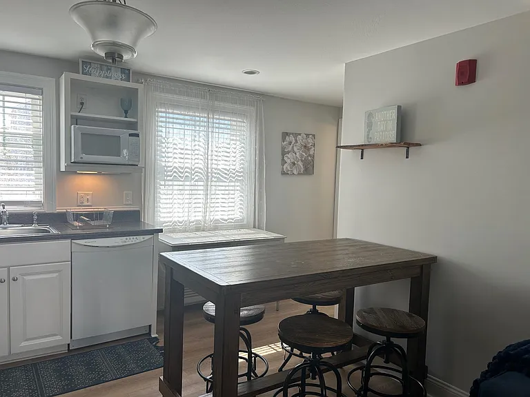 18 Ocean Blvd #2 — Photo 3
