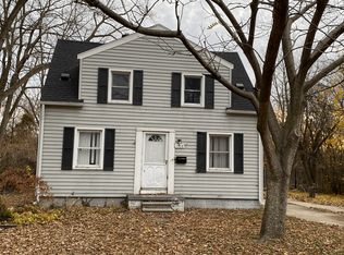 1538 Venoy Rd, Garden City, MI 48135