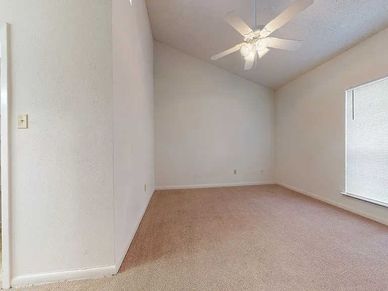 1441 Lake Ave. — Photo 11