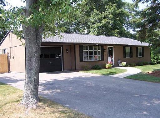 2nd image of 180 Southfield Dr