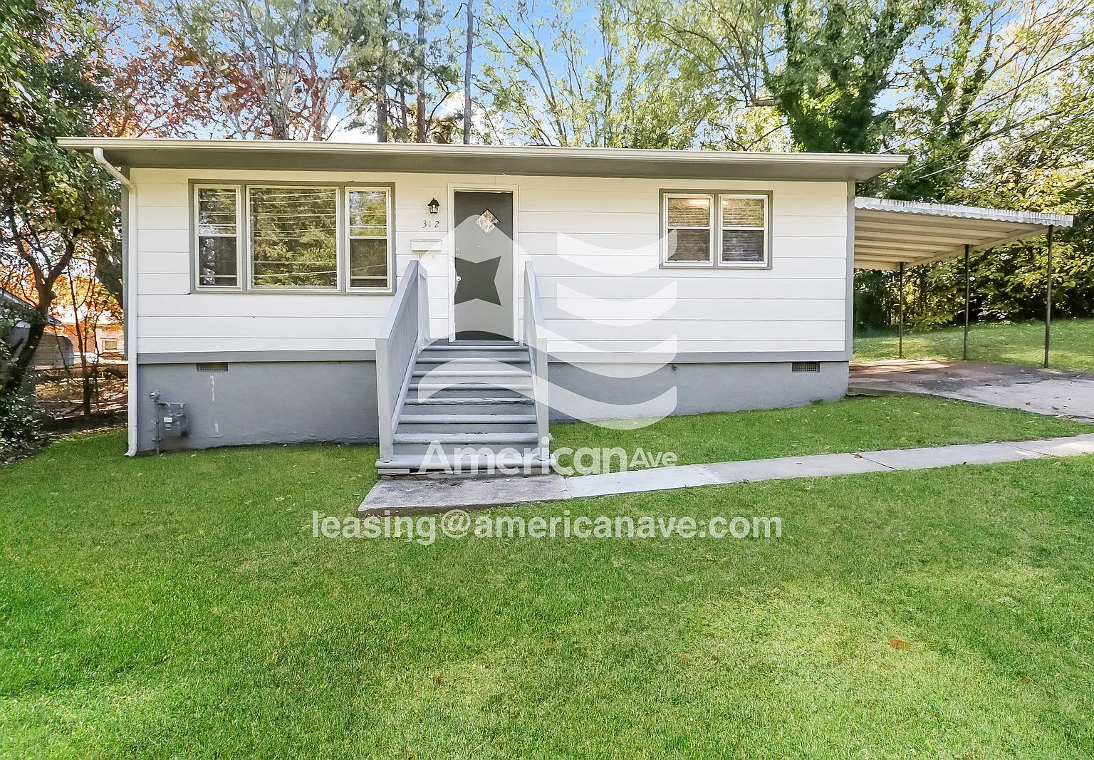 2 bed, 1.0 bath, 900 sqft, $1,015 — Photo 2