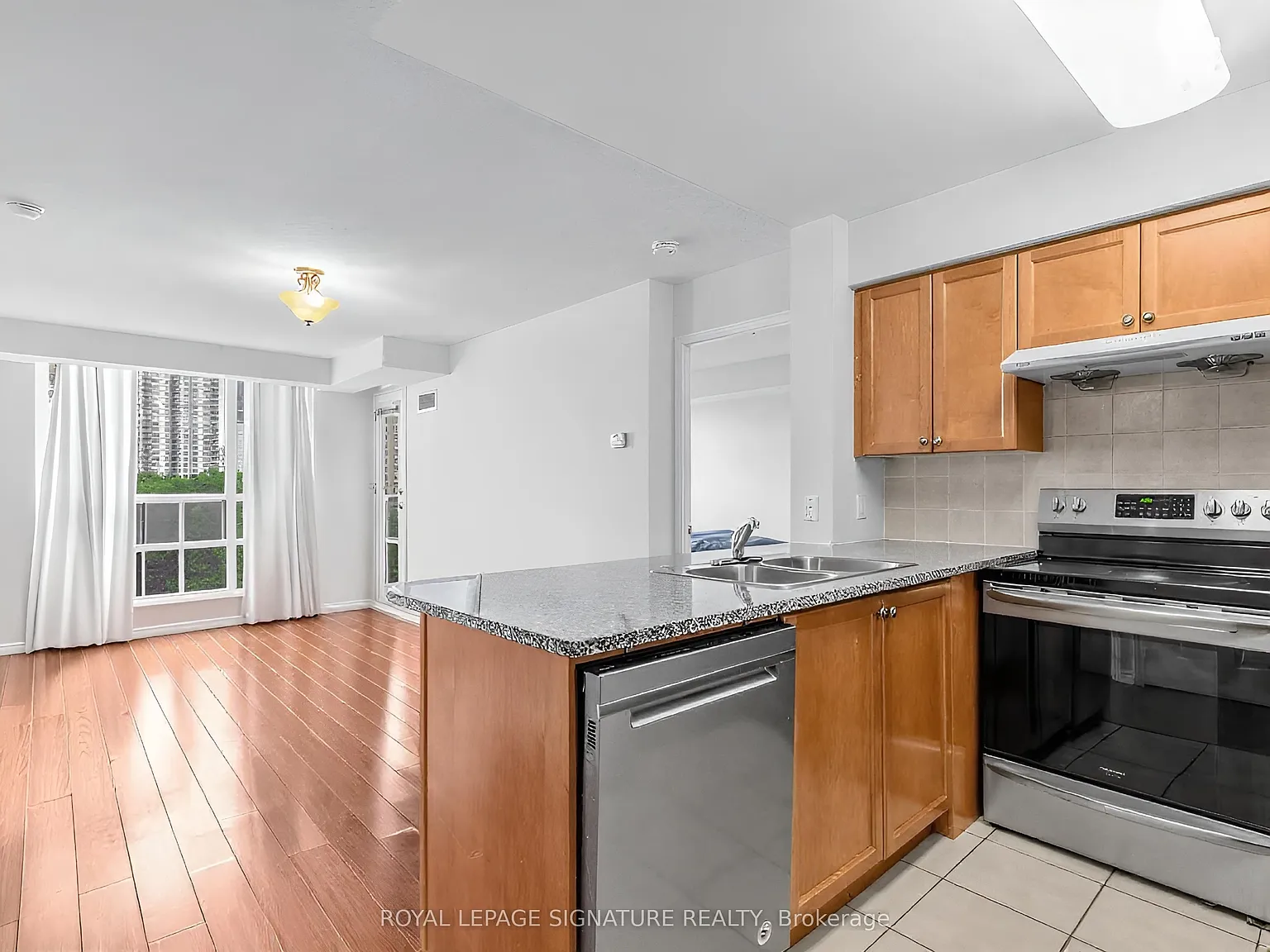 2 bed, $2,650 — Photo 1