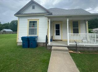 212 W North St, Coffeyville, KS 67337