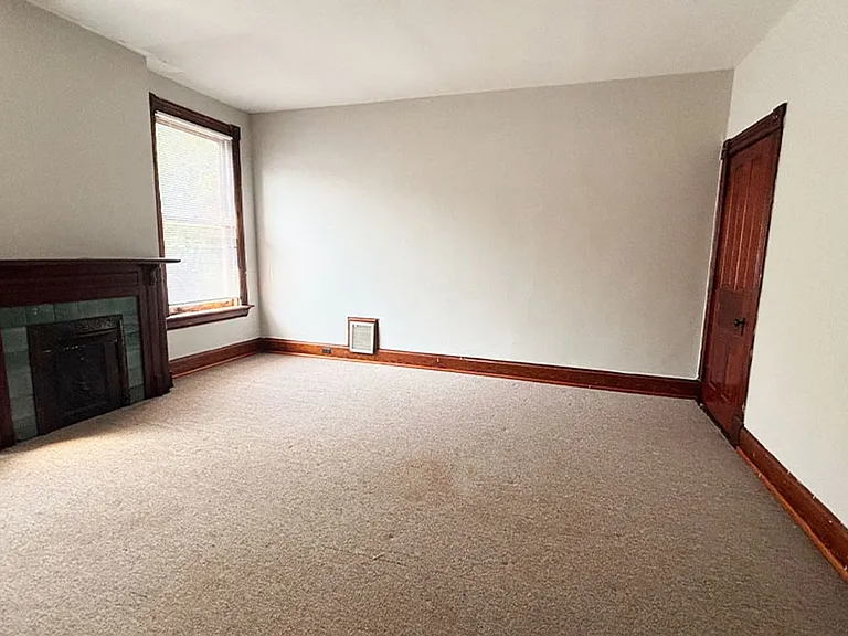 511 Lowell Ave — Photo 6