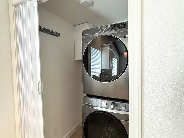 1636 W Pine Ave — Photo 5
