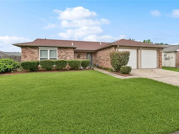 1045 Kingsway Dr S, Gretna, LA 70056