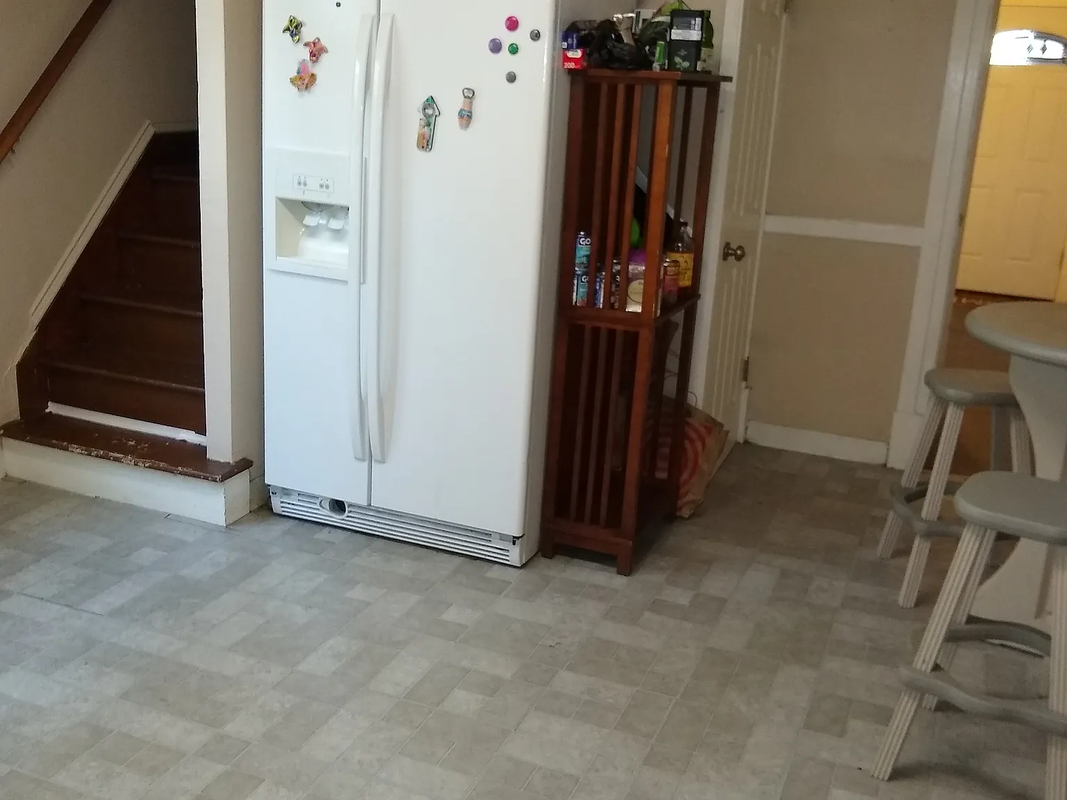 1 bed, 1050 sqft, $625 — Photo 4