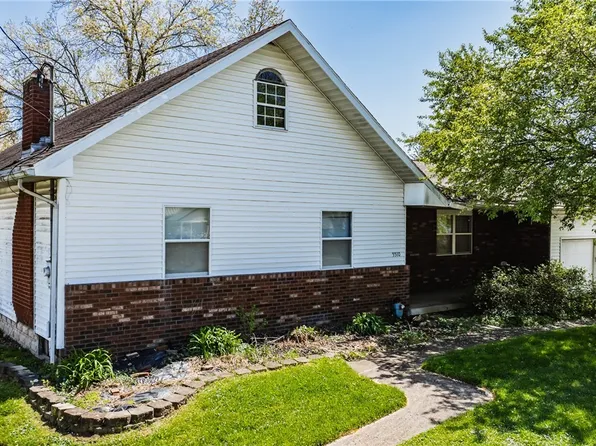 5510 4th Ave, Vienna, WV 26105