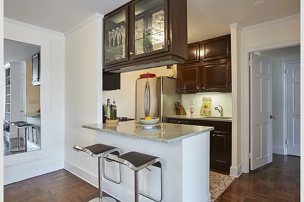 Rented by Compass | media 13