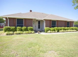 211 Lariat Trl, Ovilla, TX 75154