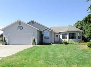 284 Merry Ln, Burbank, WA 99323