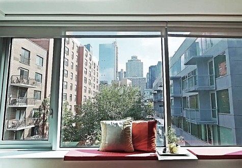 4th image of 428 W 54th St Unit Ps8