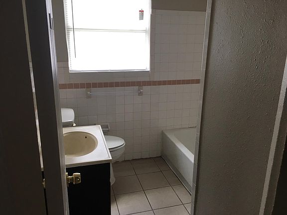 5th image of 4385 Abbott Ave
