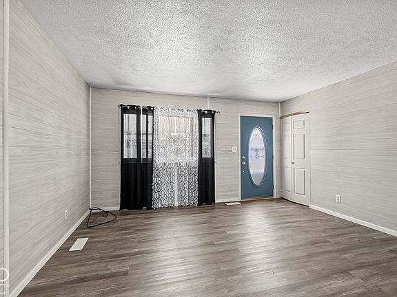3rd image of 4742 Norcroft Dr
