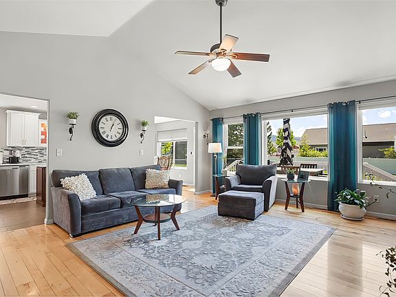 4th image of 4903 Christian Dr