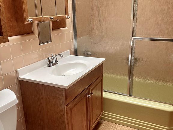 5th image of 1801 23rd Ave APT 28