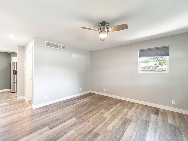3405 Balboa Ln — Photo 14