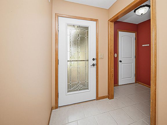 4th image of 2721 Oakwood Dr