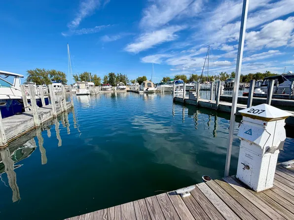 902 Boat Club Dr, Cheboygan, MI 49721