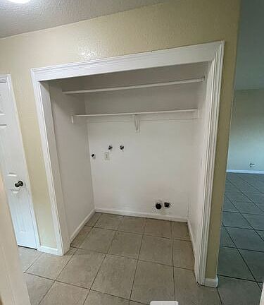 3rd image of 8019 Montgomery Ave
