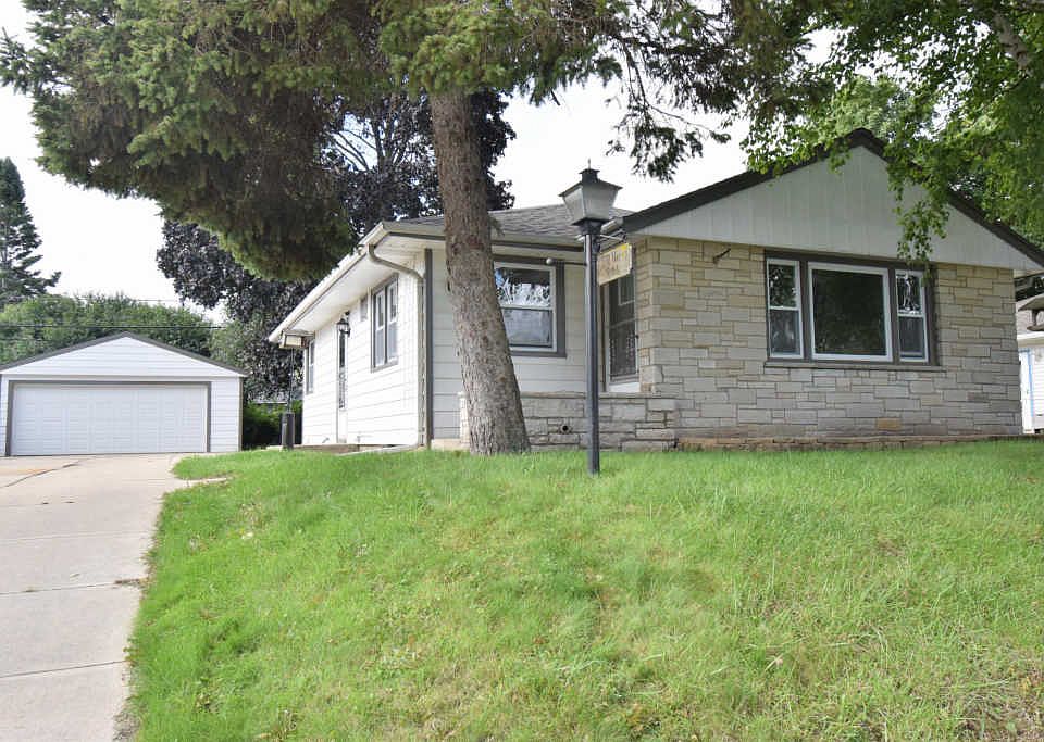 1st image of 805 Blake Ave
