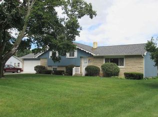 18399 Clairmont Dr, South Bend, IN 46637