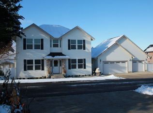 980 NE Granite Ridge St, Roseburg, OR 97470