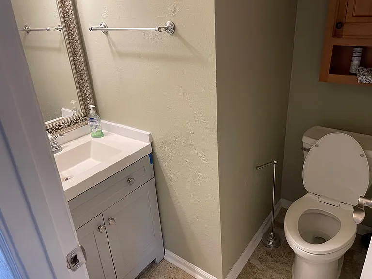 1/2 Bath Downstairs
